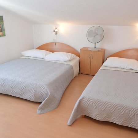 Apartments Vila Marinela Porec Exterior photo