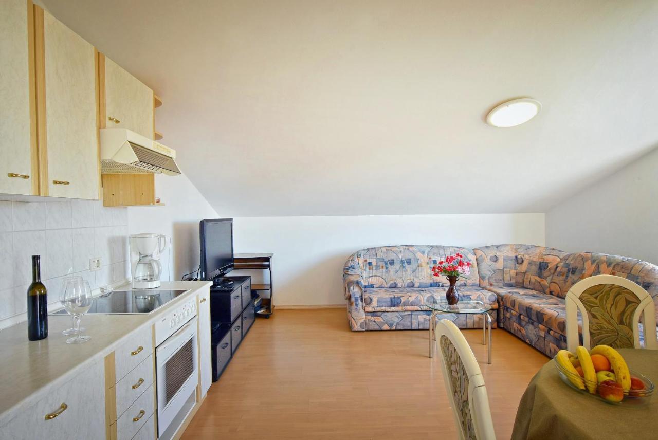 Apartments Vila Marinela Porec Exterior photo