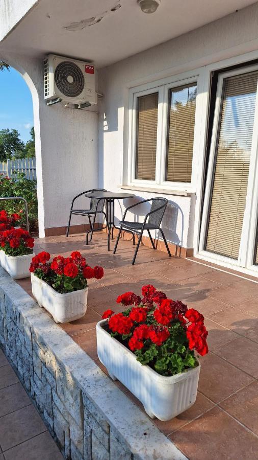 Apartments Vila Marinela Porec Exterior photo